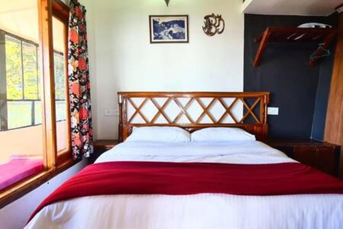 Cottage On Mall Road By Kalawati Homes Shimla Bagian luar foto