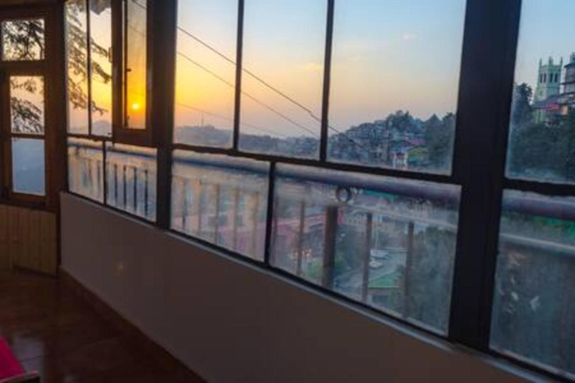 Cottage On Mall Road By Kalawati Homes Shimla Bagian luar foto
